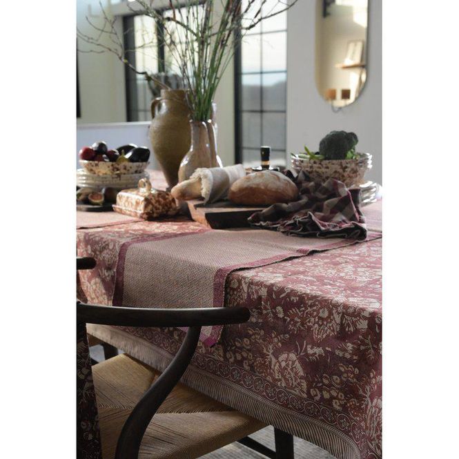 Hovedbilde Sonia duk 145*300cm Vinrød