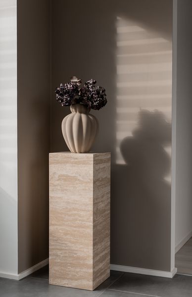 Bilde av Phantom Pidestall 29*29cm Traventine