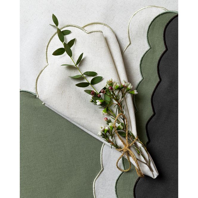 Hovedbilde Tøyservietter Scalloped 4pk Offwhite